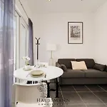Calme Avec Terrasse Apartmán *