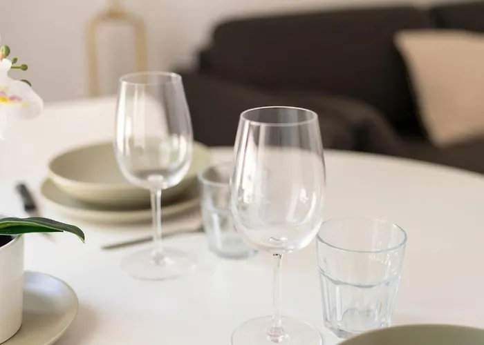 Calme Avec Terrasse Апартаменты