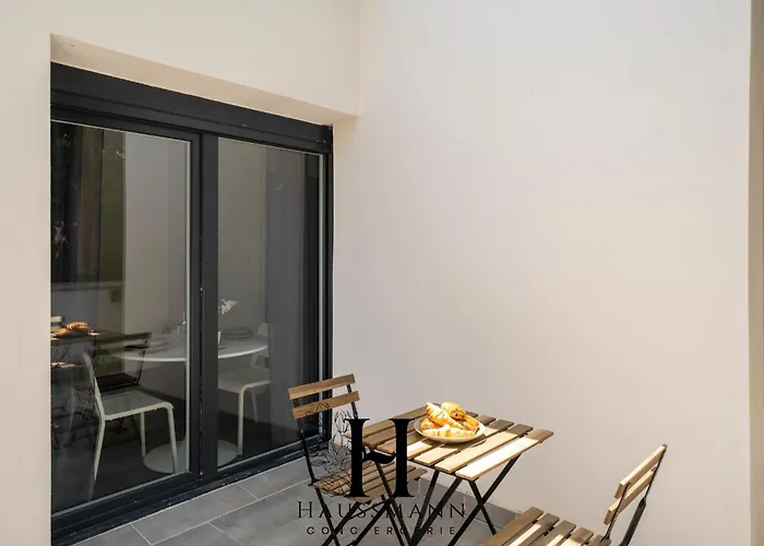 Calme Avec Terrasse * Нанси